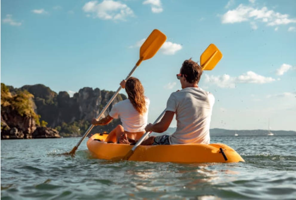people kayaking